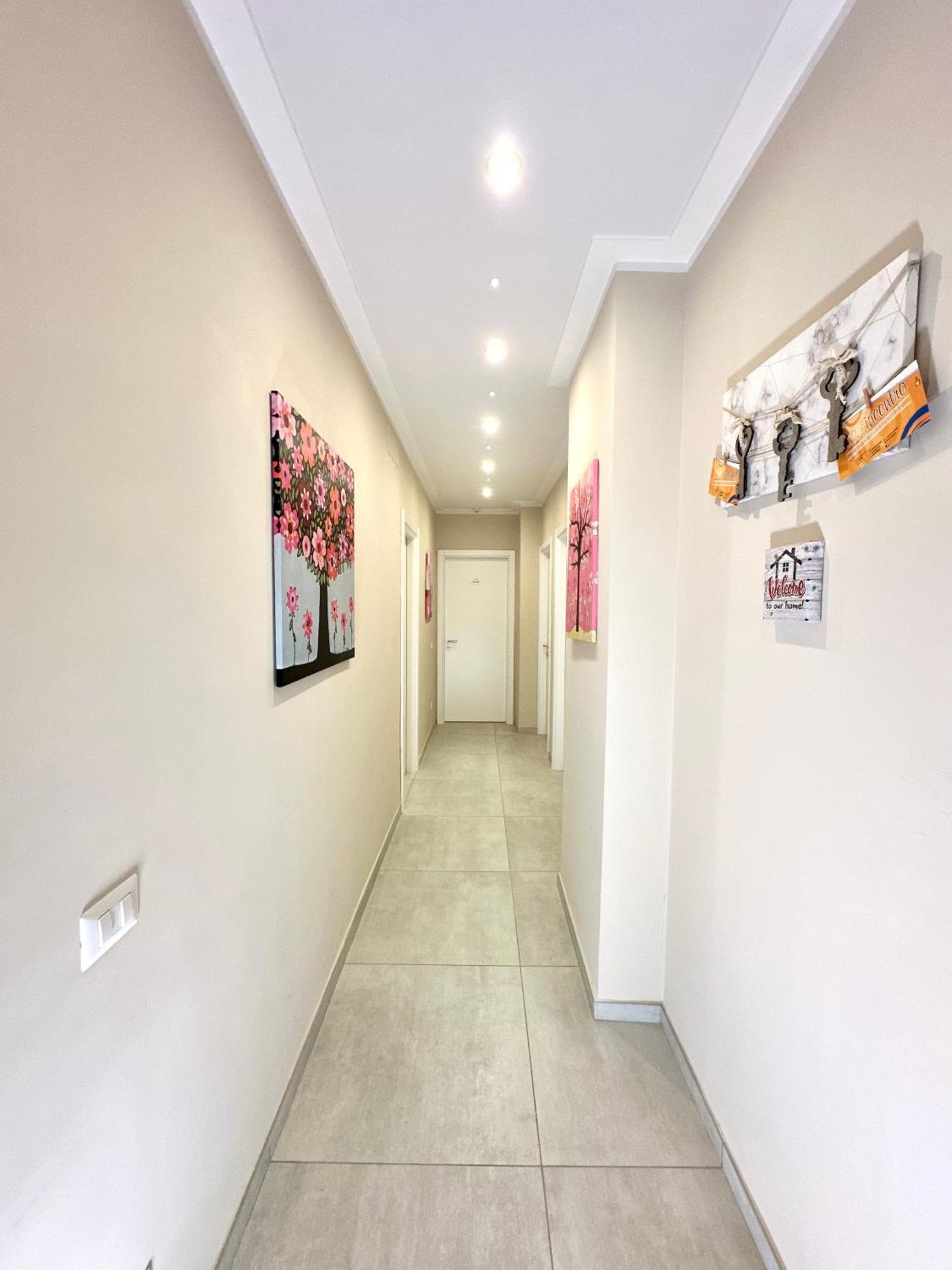 Tuttoincentro Bed & Breakfast Salerno Exterior photo