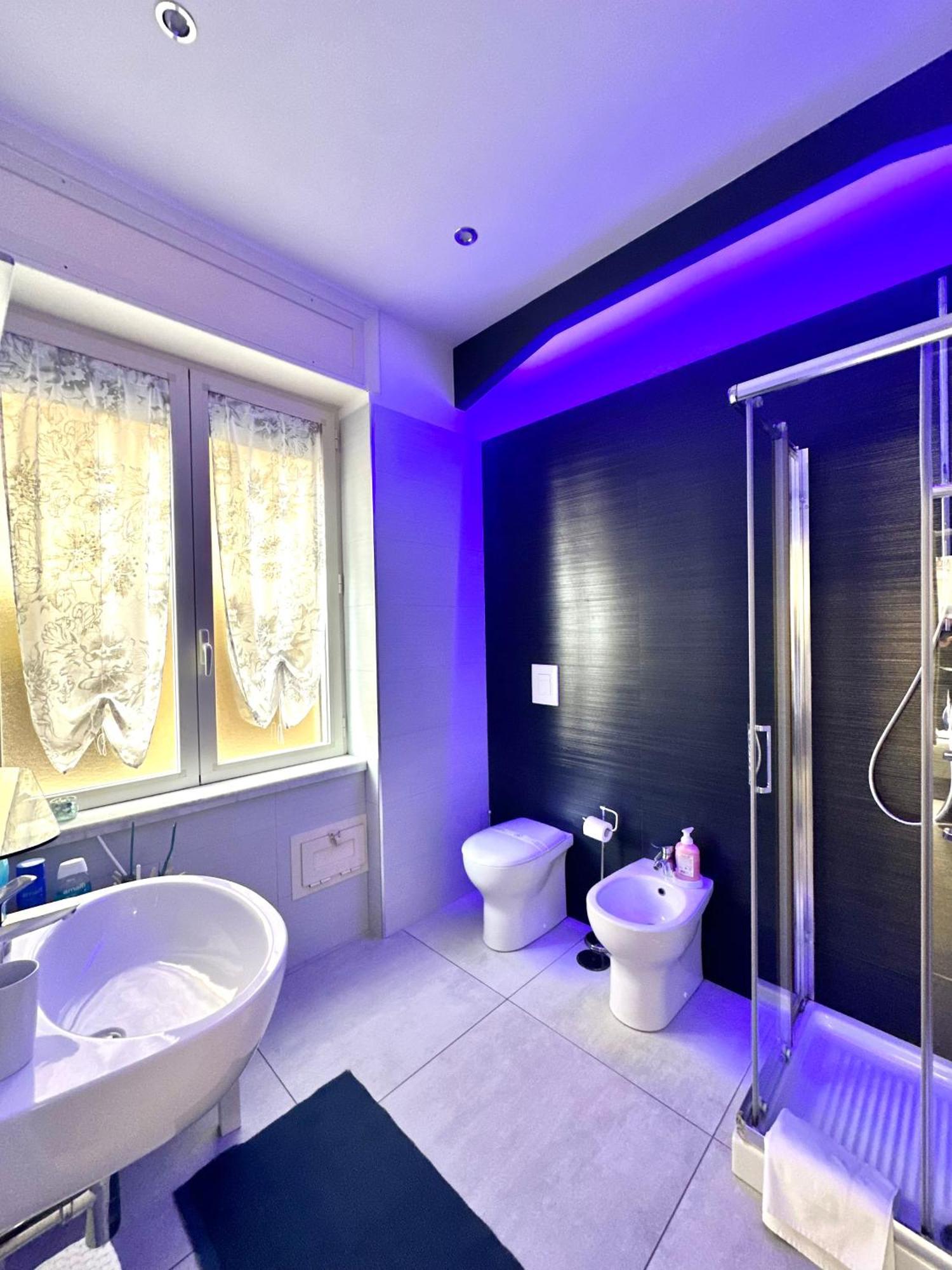 Tuttoincentro Bed & Breakfast Salerno Exterior photo