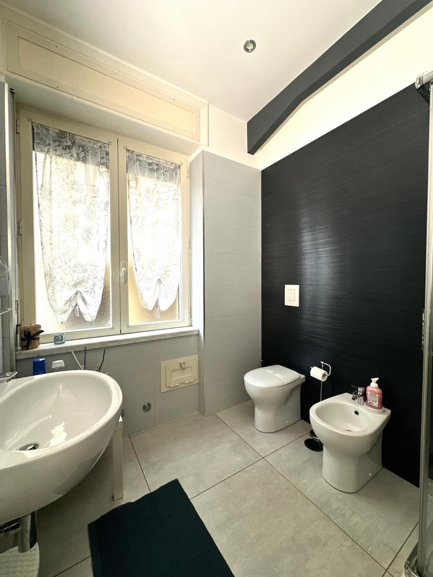 Tuttoincentro Bed & Breakfast Salerno Exterior photo