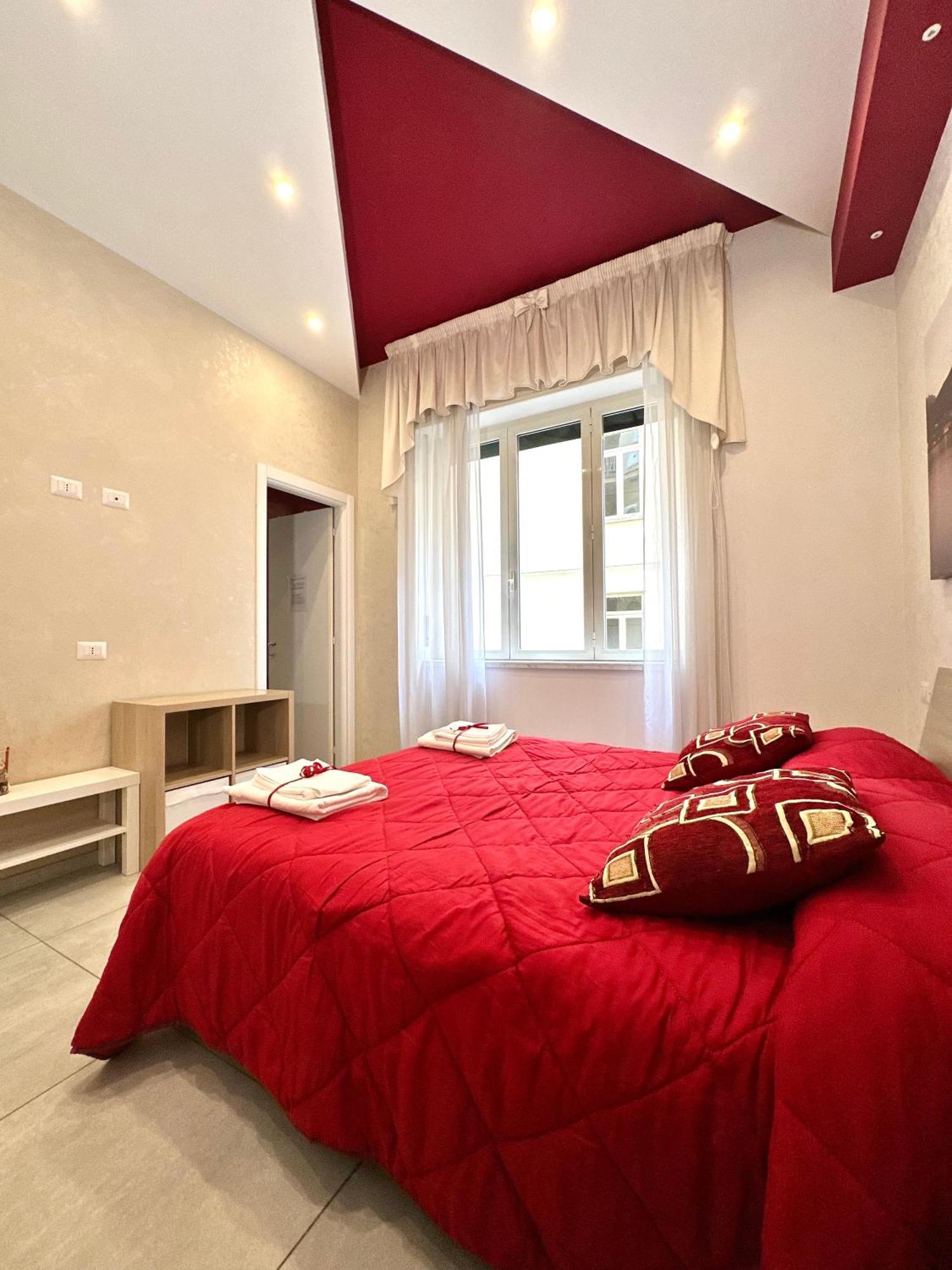 Tuttoincentro Bed & Breakfast Salerno Exterior photo