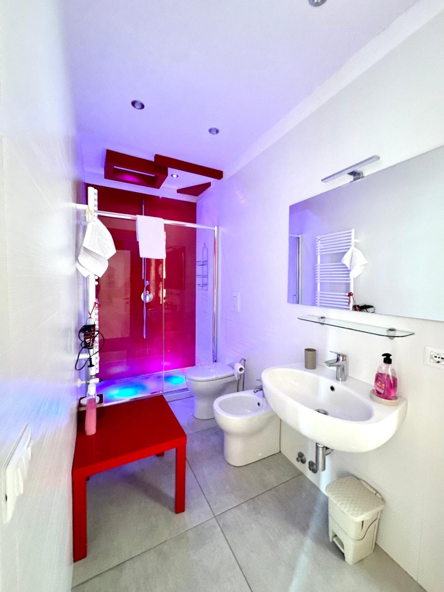 Tuttoincentro Bed & Breakfast Salerno Exterior photo