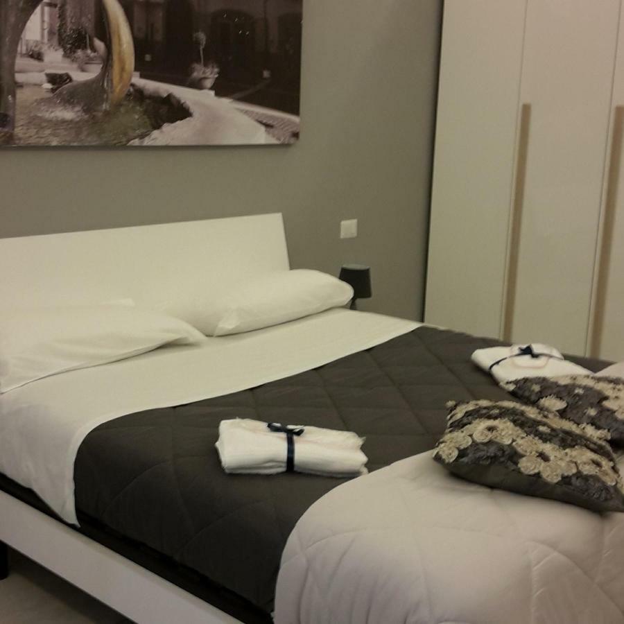 Tuttoincentro Bed & Breakfast Salerno Exterior photo
